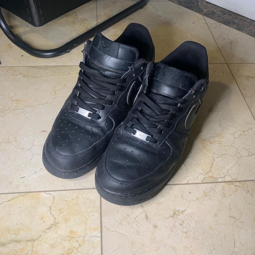 Black AirForces sz 11.5